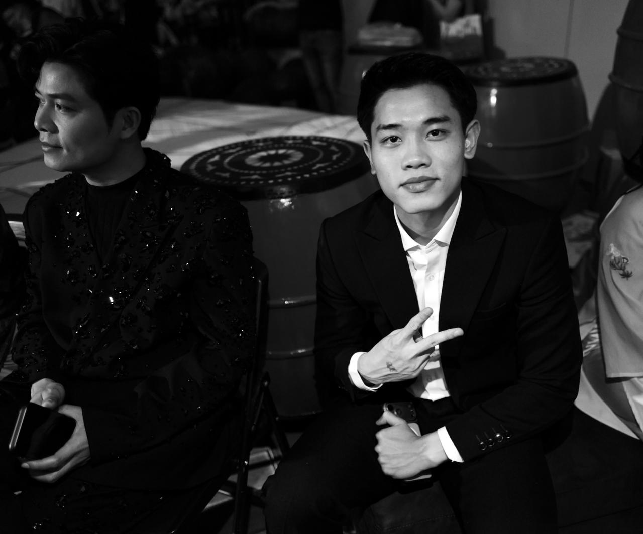 Đ&igrave;nh Bắc g&acirc;y sốt với nhan sắc vạn người m&ecirc;, hot rần rần ở WeChoice Awards nhưng bị soi ra điểm chung 