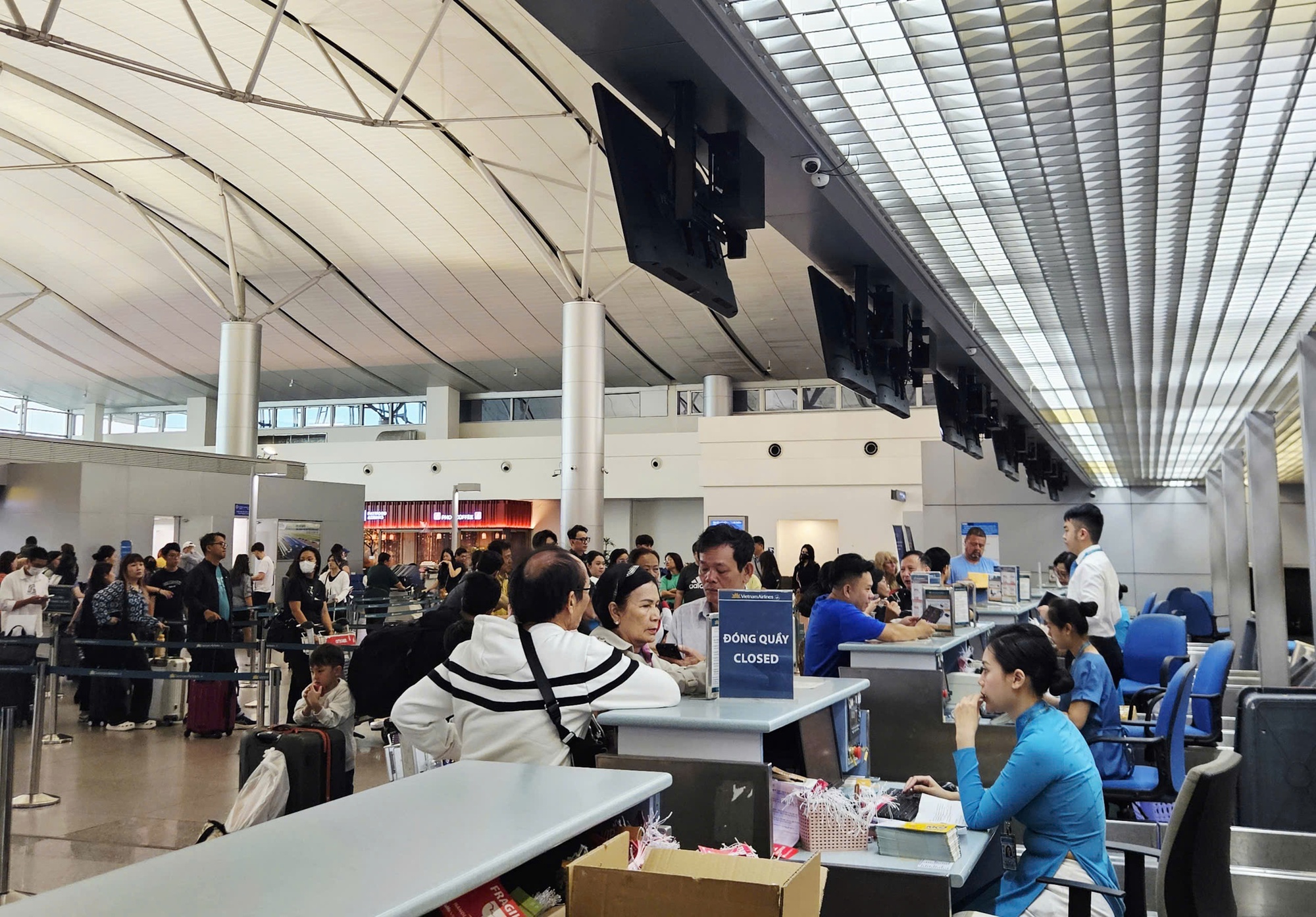 Đừng để trễ chuyến v&igrave; nhầm nh&agrave; ga T&acirc;n Sơn Nhất dịp Tết- Ảnh 1.