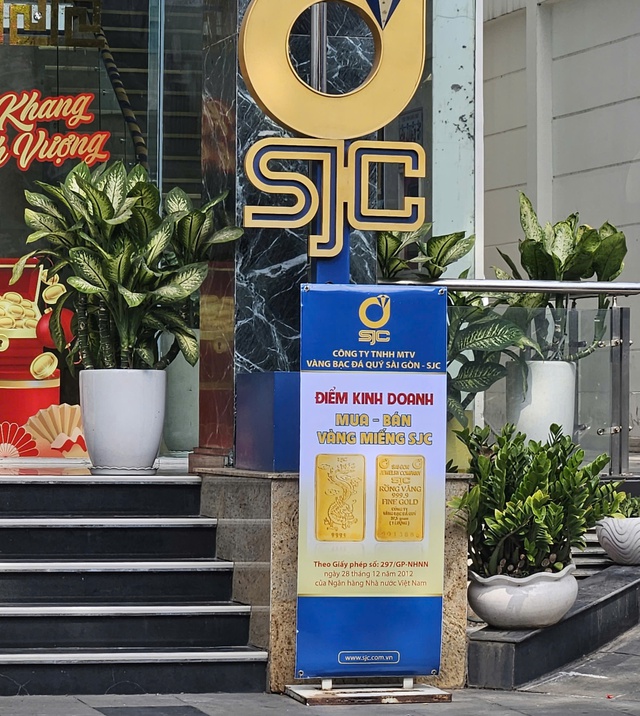 Từ h&ocirc;m nay 9-2, những vi phạm n&agrave;o sẽ bị tịch thu v&agrave;ng?- Ảnh 1.