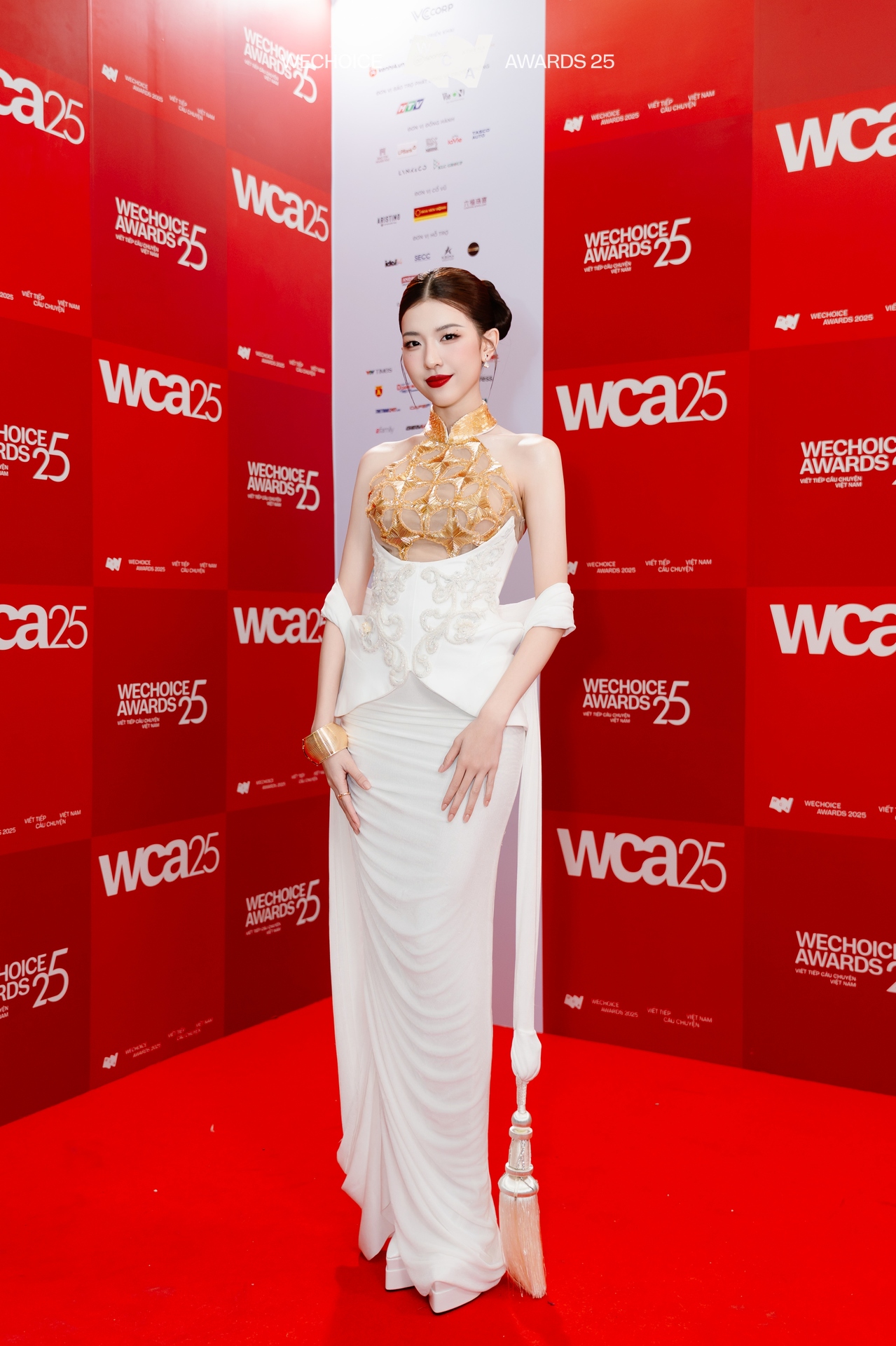 T&igrave;m ra chủ nh&acirc;n của outfit số 1 WeChoice 2025: D&agrave;n sao nghĩ g&igrave; về đề b&agrave;i mở, dresscode kh&ocirc;ng m&agrave;u sắc đầy 