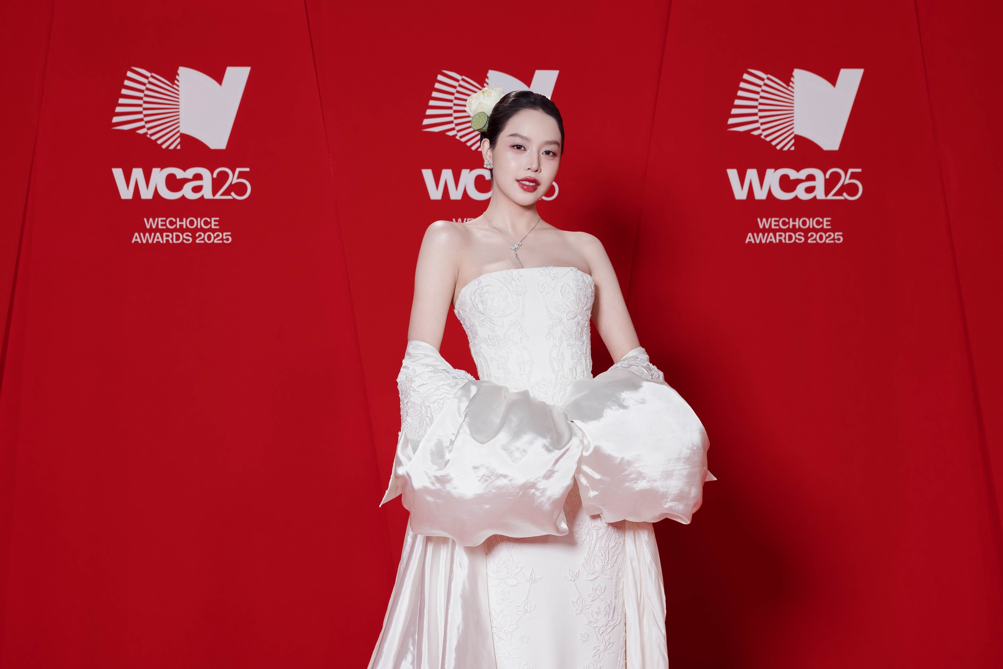 C&oacute; mỹ nh&acirc;n ở WeChoice Awards đẹp đến mức chấp mọi khung h&igrave;nh, visual c&agrave;ng zoom cận c&agrave;ng v&ocirc; l&yacute;- Ảnh 1.