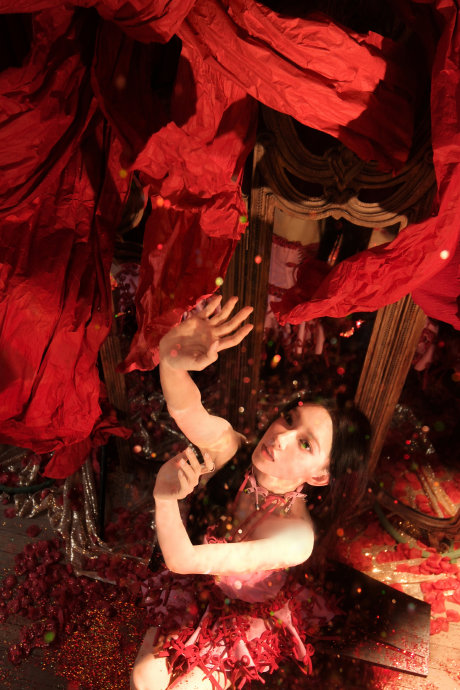 Tiếc cho mỹ nh&acirc;n đẹp hơn vạn đo&aacute; hồng: Nhan sắc dao k&eacute;o nhấp nh&ocirc; như đất nặn, 10 năm kh&ocirc;ng g&igrave; hơn ngo&agrave;i flop- Ảnh 4.