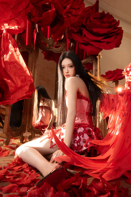 Tiếc cho mỹ nh&acirc;n đẹp hơn vạn đo&aacute; hồng: Nhan sắc dao k&eacute;o nhấp nh&ocirc; như đất nặn, 10 năm kh&ocirc;ng g&igrave; hơn ngo&agrave;i flop- Ảnh 1.