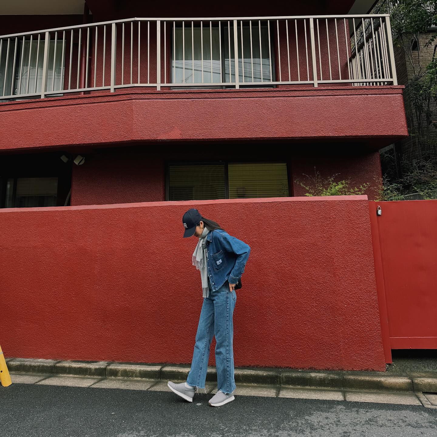 3 m&oacute;n đồ denim gi&uacute;p Tăng Thanh H&agrave; giữ vững phong độ mặc đẹp theo năm th&aacute;ng- Ảnh 2.