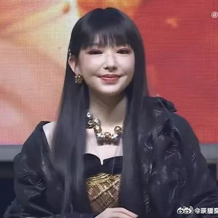 Tiếc cho mỹ nh&acirc;n đẹp hơn vạn đo&aacute; hồng: Nhan sắc dao k&eacute;o nhấp nh&ocirc; như đất nặn, 10 năm kh&ocirc;ng g&igrave; hơn ngo&agrave;i flop- Ảnh 10.