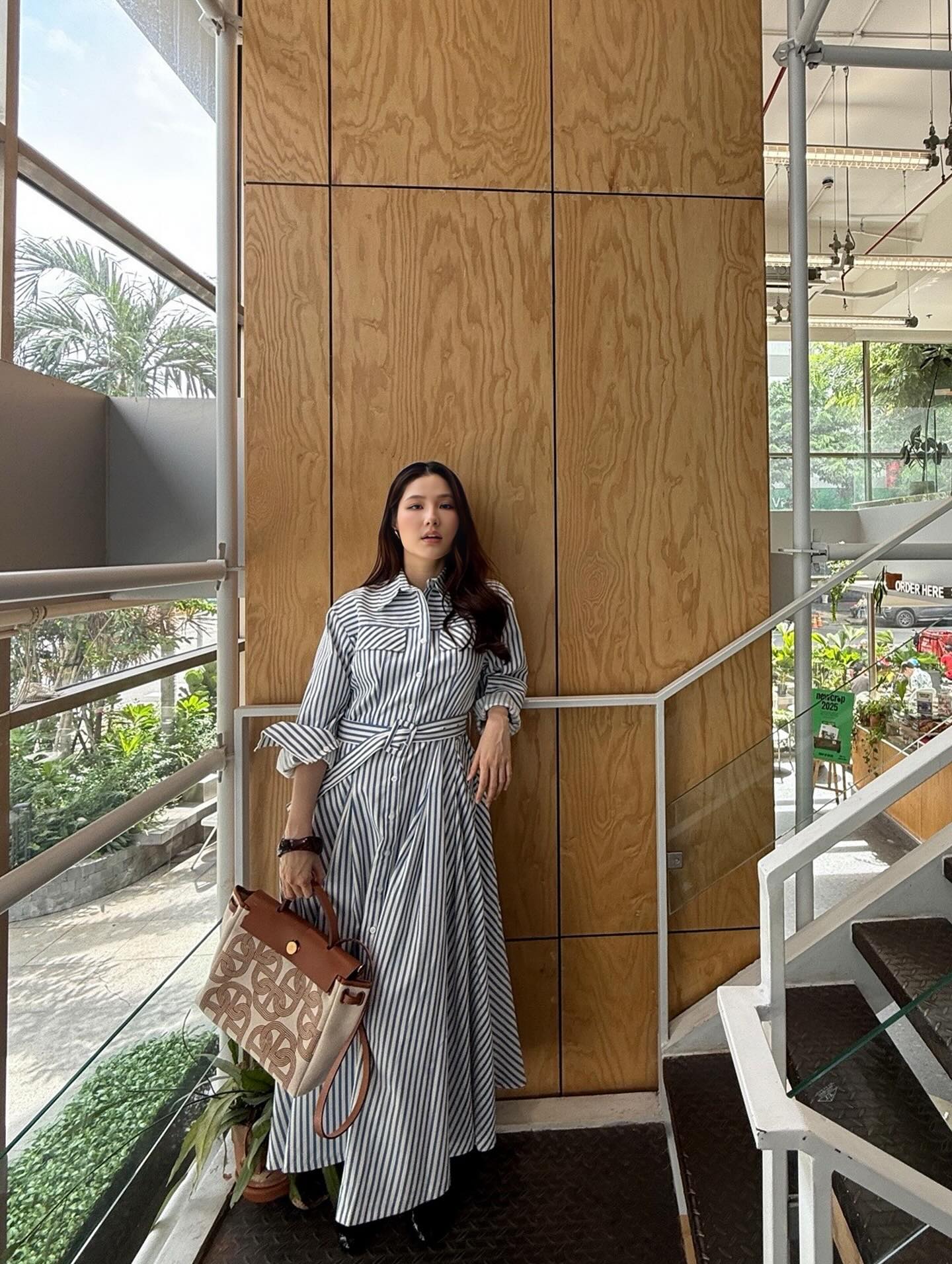 5 kiểu váy nhẹ nhàng tươi xinh, nhìn là muốn sắm ngay- Ảnh 5. 5 kiểu váy nhẹ nhàng tươi xinh, nhìn là muốn sắm ngay- Ảnh 5.