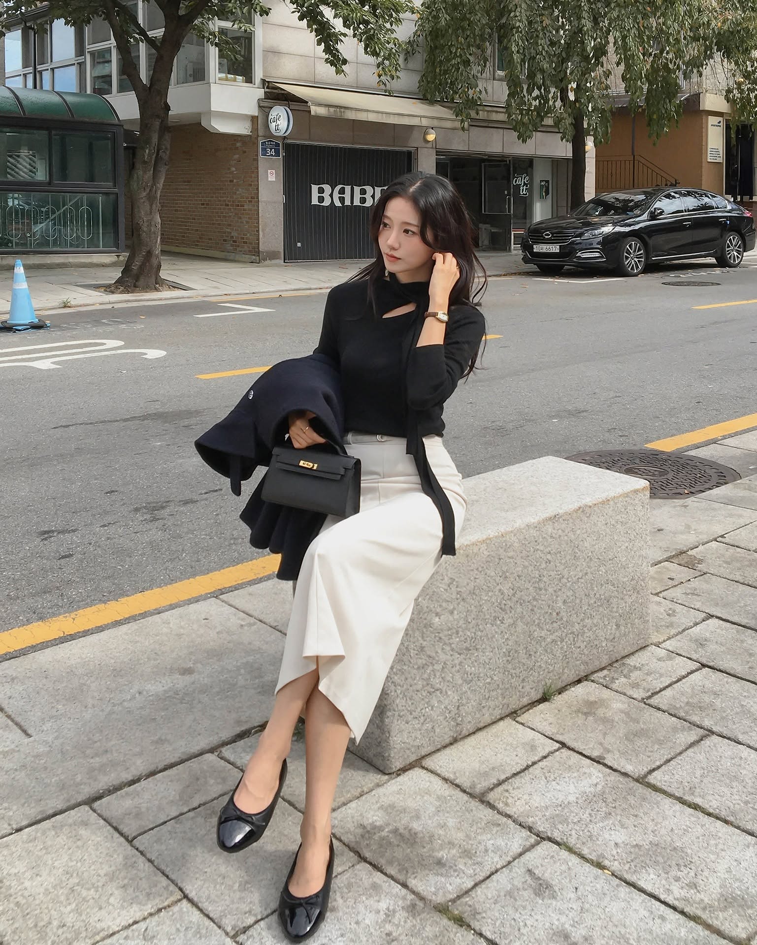 Gi&agrave;y bệt cũng c&oacute; thể sang chảnh h&oacute;a cả set đồ, nếu chị em chọn đ&uacute;ng 4 kiểu- Ảnh 4.