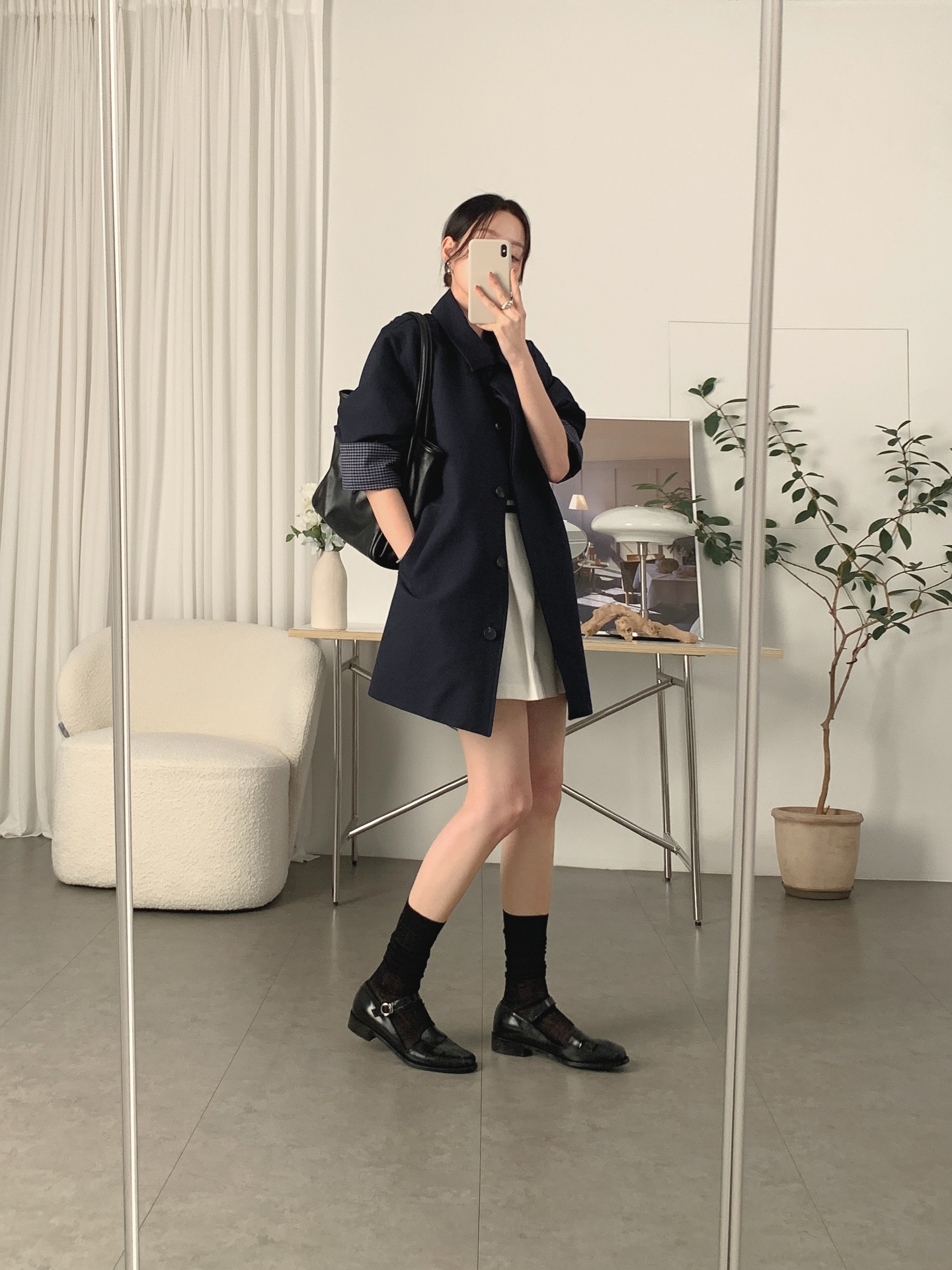 Gi&agrave;y bệt cũng c&oacute; thể sang chảnh h&oacute;a cả set đồ, nếu chị em chọn đ&uacute;ng 4 kiểu- Ảnh 8.