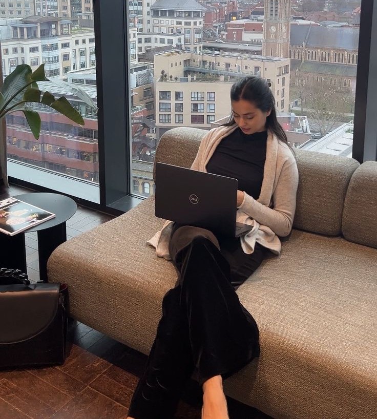 3 thứ c&ograve;n cố giữ, c&ograve;n dễ bị sa thải: Sự nghiệp kh&ocirc;ng kh&aacute; l&ecirc;n được!- Ảnh 1.