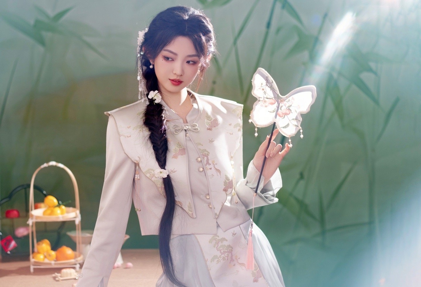 Lần đầu c&oacute; phim ng&ocirc;n t&igrave;nh mới chiếu 3 ng&agrave;y đ&atilde; đạt 1 tỷ view, nữ ch&iacute;nh l&agrave; thi&ecirc;n kim tiểu thư đẹp sang qu&aacute; đỗi- Ảnh 4.