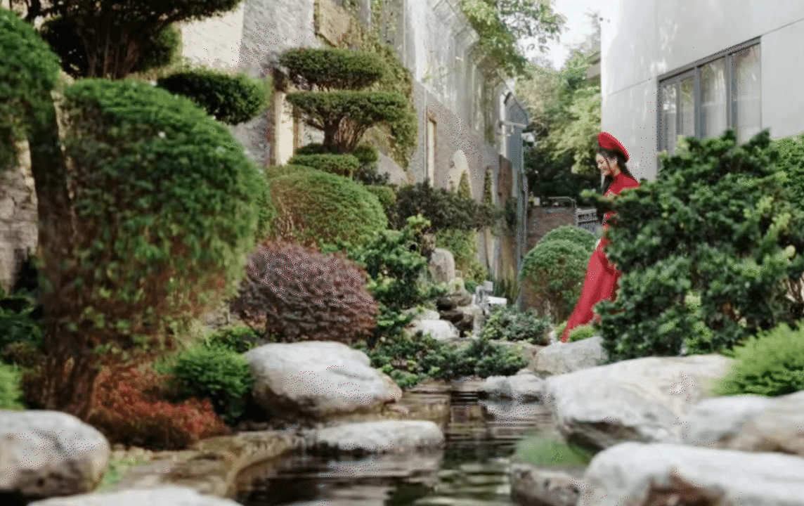 Quen nhau tại &Uacute;c, về Việt Nam tổ chức lễ cưới: &Aacute;i nữ gia tộc tổ chức lễ rước d&acirc;u tại nh&agrave; thờ tổ khiến bao người xu&yacute;t xoa- Ảnh 2.