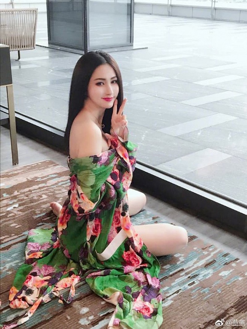 "Mỹ nh&acirc;n đẹp nhất phương Đ&ocirc;ng" đổi đời nhờ phim 18+ nhưng phải trả gi&aacute; bằng cả thanh xu&acirc;n v&igrave; chứng sợ đ&agrave;n &ocirc;ng- Ảnh 5.