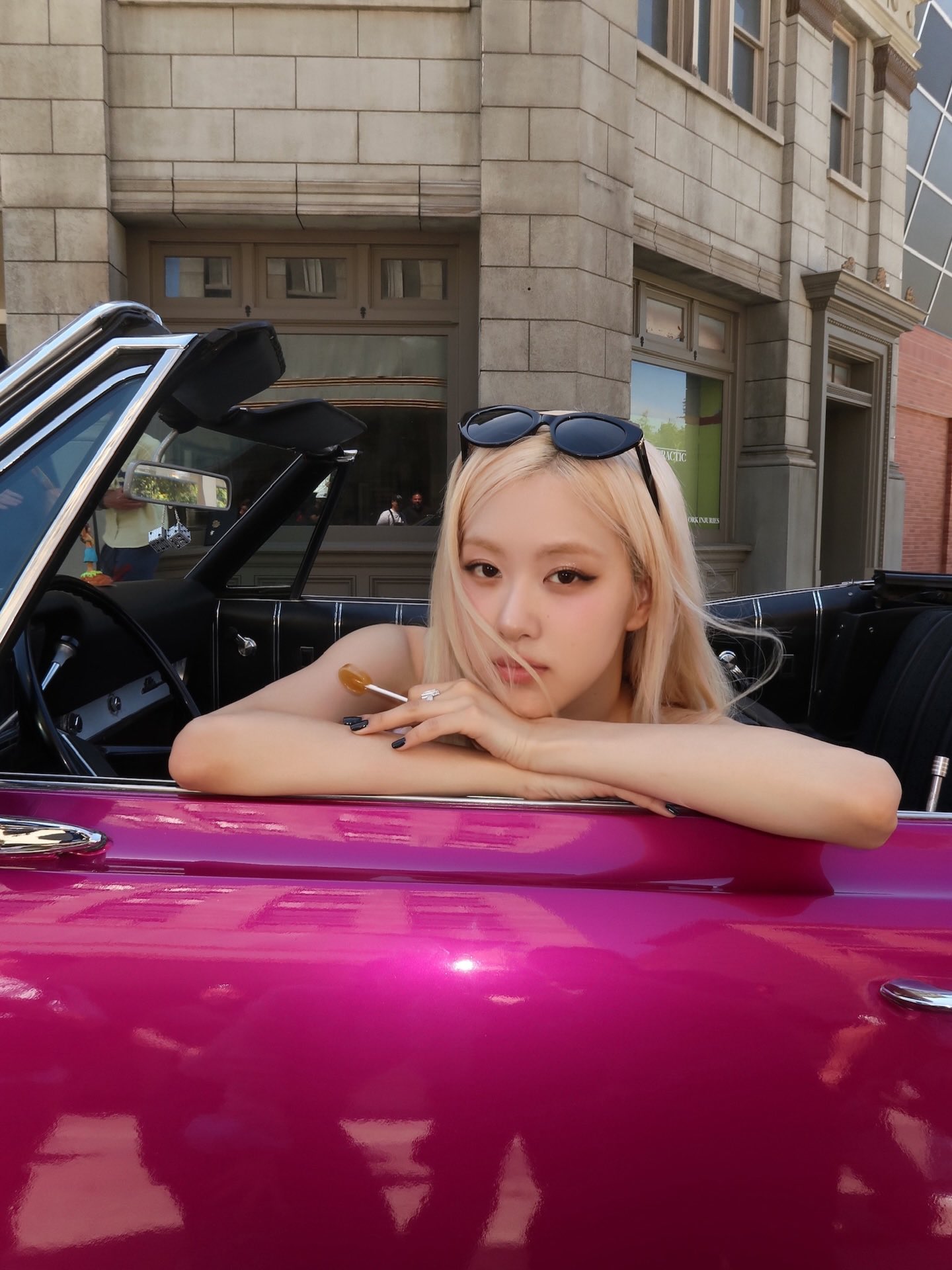 Mỹ nh&acirc;n đẹp nhất thế giới sự nghiệp l&ecirc;n thẳng 1 đường: Vừa t&aacute;ch nh&oacute;m đ&atilde; li&ecirc;n tục l&agrave;m n&ecirc;n lịch sử, qu&aacute; khứ bất c&ocirc;ng đi v&agrave;o dĩ v&atilde;ng- Ảnh 4.