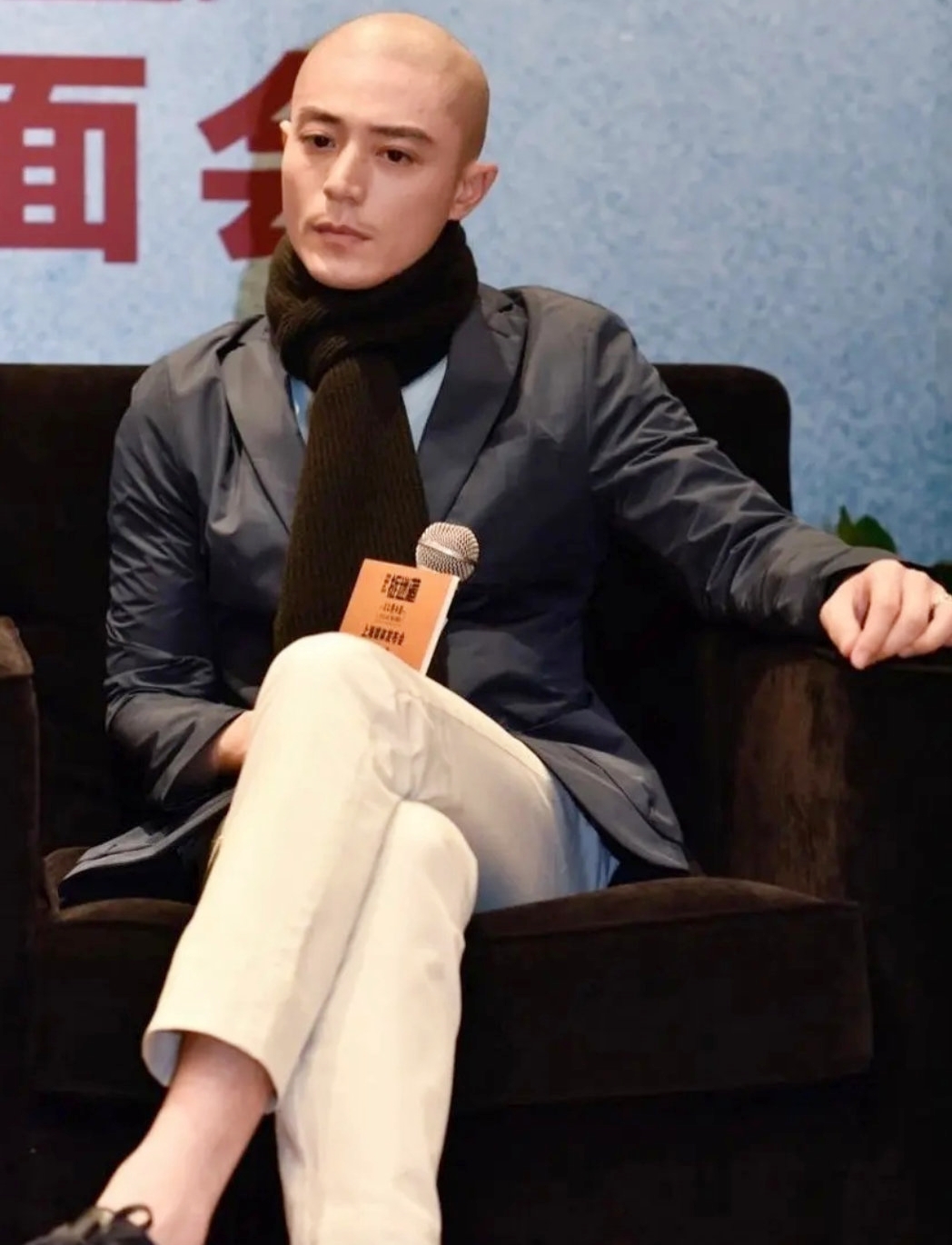 Tr&ecirc;n đời c&oacute; duy nhất 1 người cạo trọc đầu c&ograve;n đẹp hơn khi c&oacute; t&oacute;c, tất cả l&agrave; nhờ khu&ocirc;n mặt thi&ecirc;n t&agrave;i- Ảnh 12.