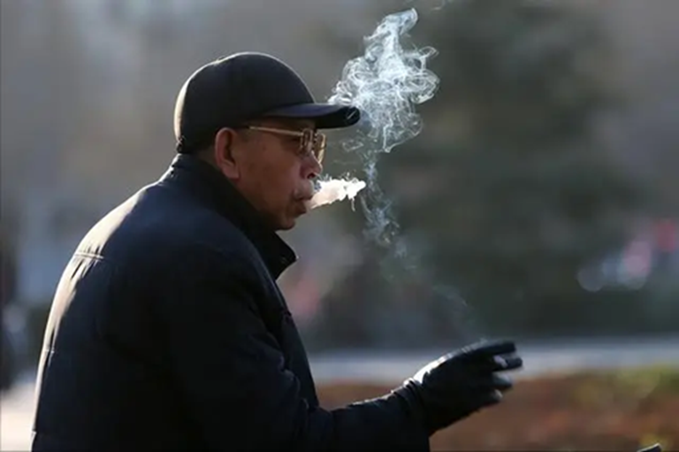 Ng&agrave;y c&agrave;ng c&oacute; nhiều người mắc ung thư? B&aacute;c sĩ n&oacute;i thẳng: Th&agrave; ngồi kh&ocirc;ng c&ograve;n hơn tiếp tục 4 th&oacute;i quen n&agrave;y- Ảnh 2.