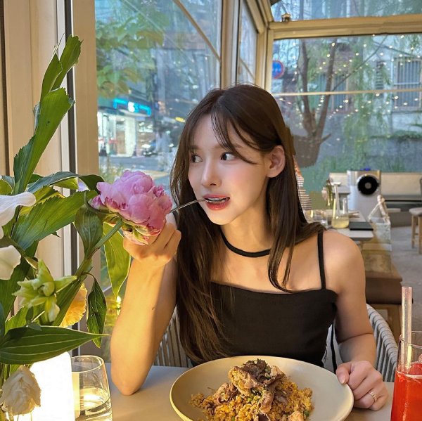 Hot girl H&agrave;n giảm 1-2kg mỗi th&aacute;ng nhờ th&oacute;i quen tắm độc đ&aacute;o- Ảnh 2.