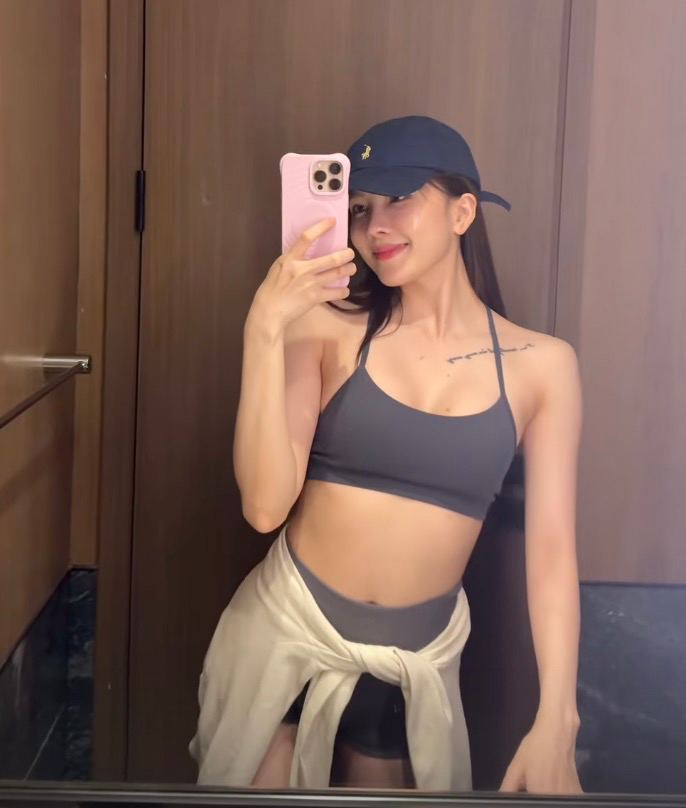 Thiều Bảo Tr&acirc;m khiến hội chị em &aacute;p lực đầu năm- Ảnh 7.