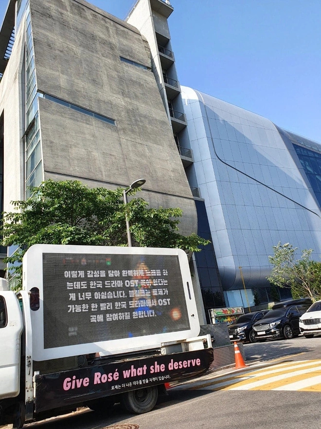 Mỹ nh&acirc;n đẹp nhất thế giới sự nghiệp l&ecirc;n thẳng 1 đường: Vừa t&aacute;ch nh&oacute;m đ&atilde; li&ecirc;n tục l&agrave;m n&ecirc;n lịch sử, qu&aacute; khứ bất c&ocirc;ng đi v&agrave;o dĩ v&atilde;ng- Ảnh 7.