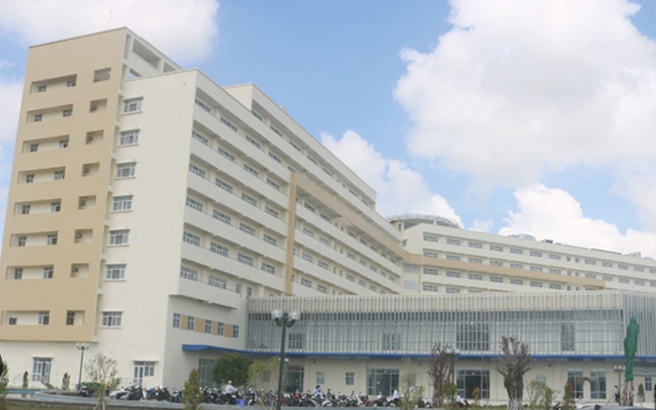 Điều tra vụ nổ tại Bệnh viện Đa khoa Tr&agrave; Vinh, tỉnh Vĩnh Long- Ảnh 1.