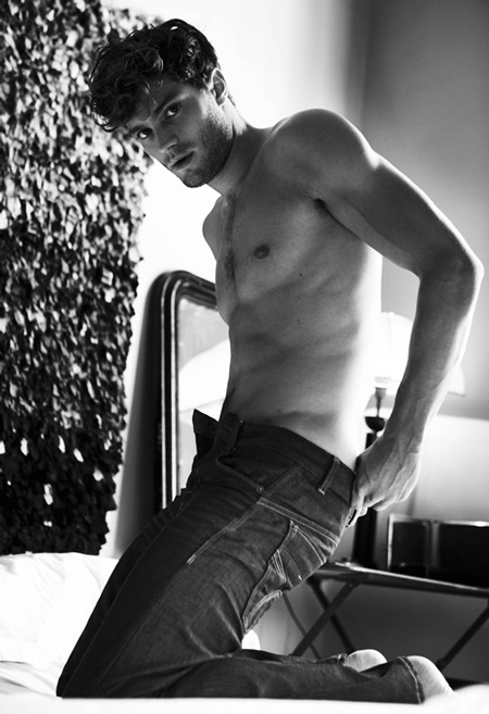 "Bỏng mắt" ngắm ảnh của Shin Min Ah v&agrave; t&agrave;i tử 50 Sắc Th&aacute;i- Ảnh 4.