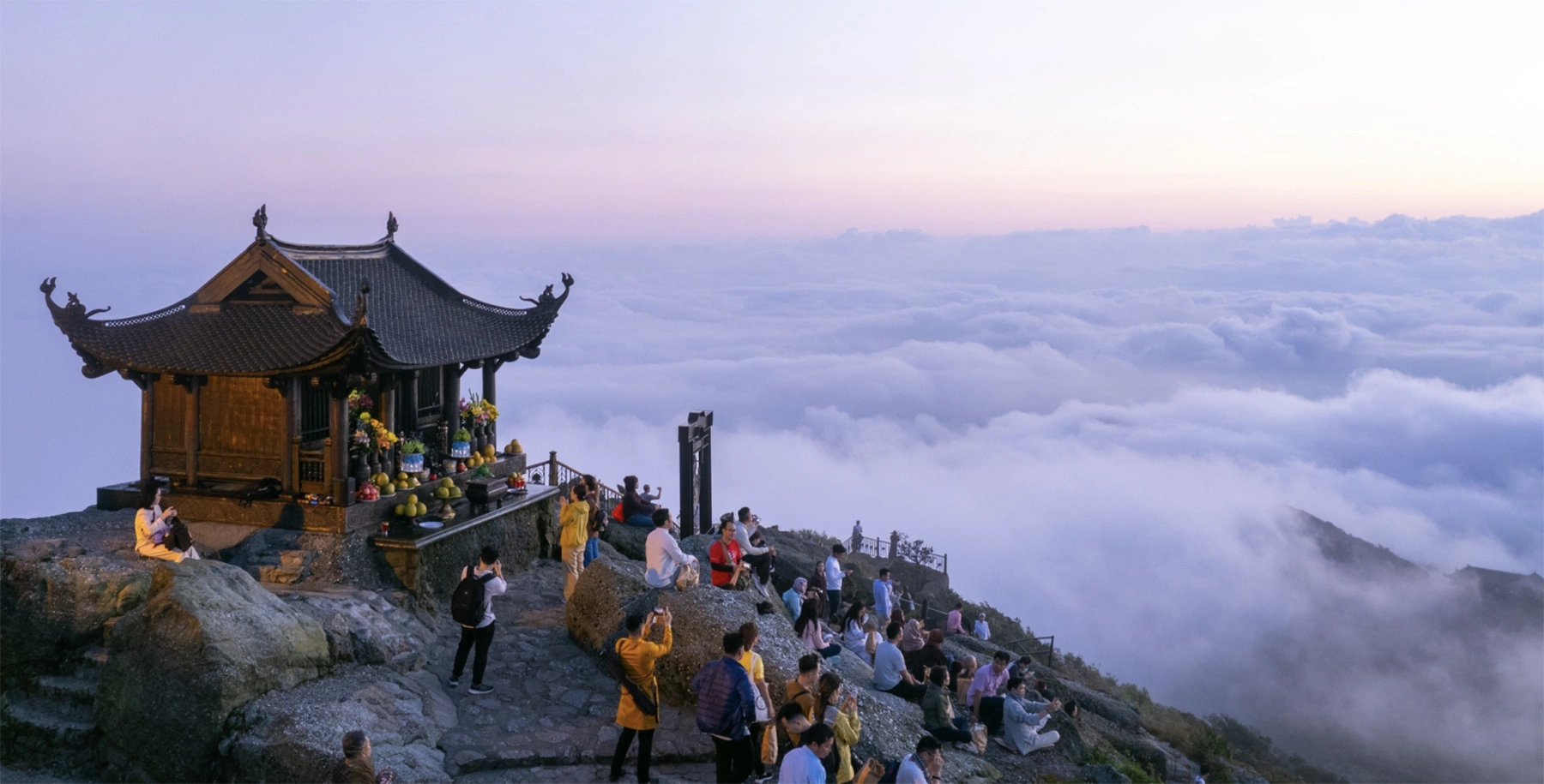 Hết Tết nhưng m&ugrave;a lễ hội mới chỉ bắt đầu: 5 tọa độ du xu&acirc;n - thưởng hội kh&ocirc;ng thể bỏ qua tr&ecirc;n khắp cả nước- Ảnh 1.