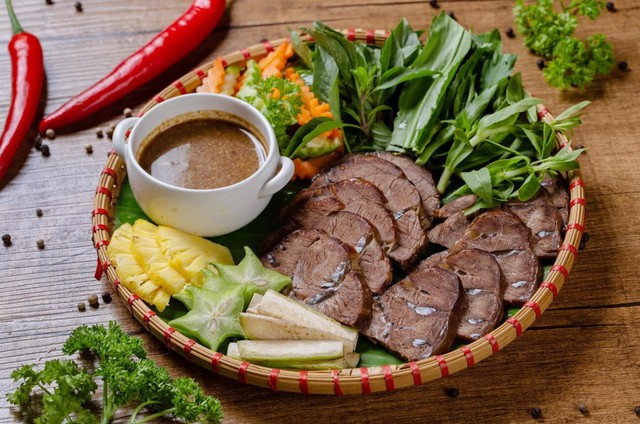 Đang giảm c&acirc;n c&oacute; n&ecirc;n ăn thịt b&ograve;? Chọn đ&uacute;ng phần thịt, bạn vẫn giảm c&acirc;n m&agrave; kh&ocirc;ng lo tăng k&yacute;- Ảnh 2.