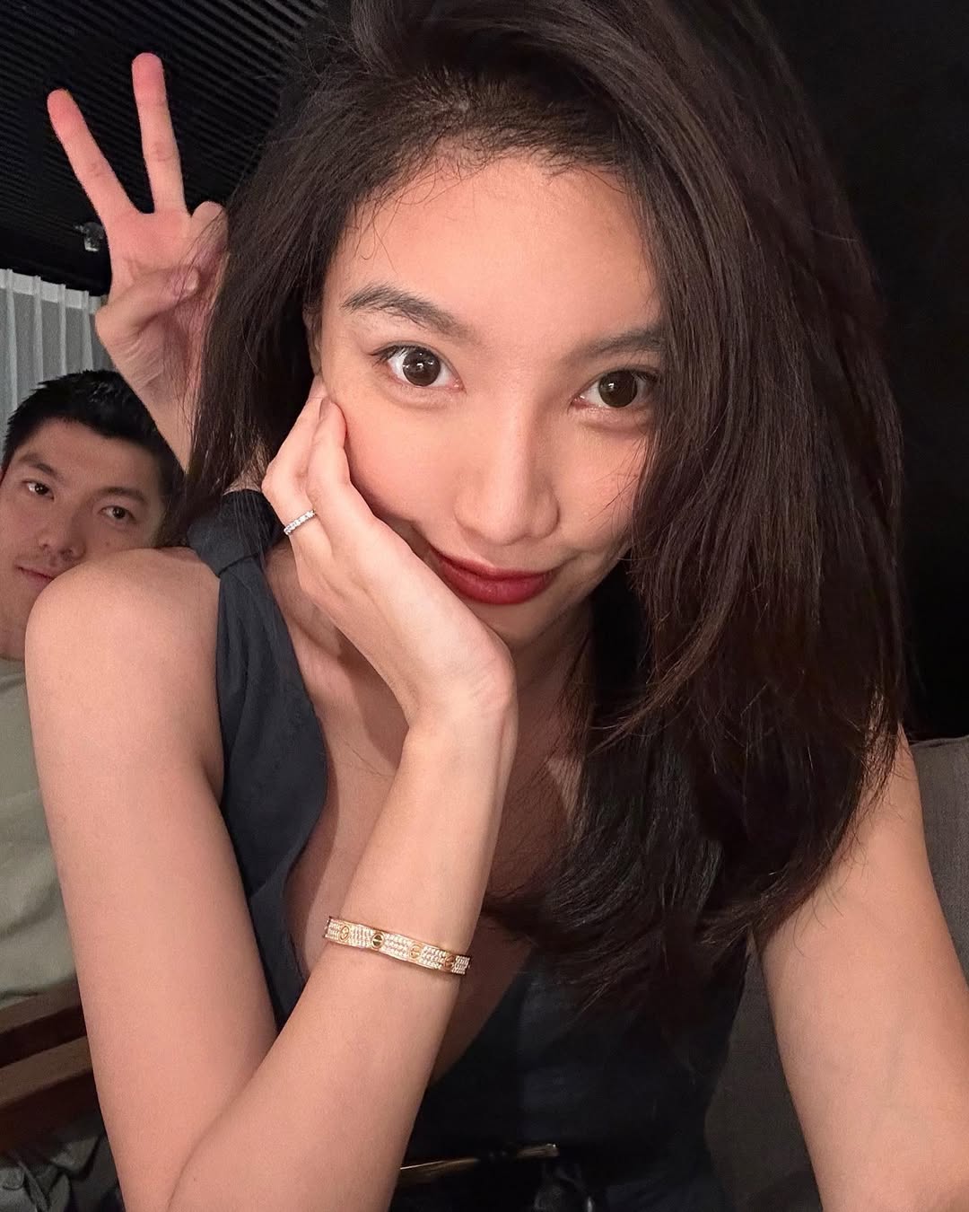 Cuộc sống hiện tại của "Tiểu thư đẹp nhất giới si&ecirc;u gi&agrave;u Trung Quốc" sau tr&ograve;n 16 năm nổi tiếng- Ảnh 13.