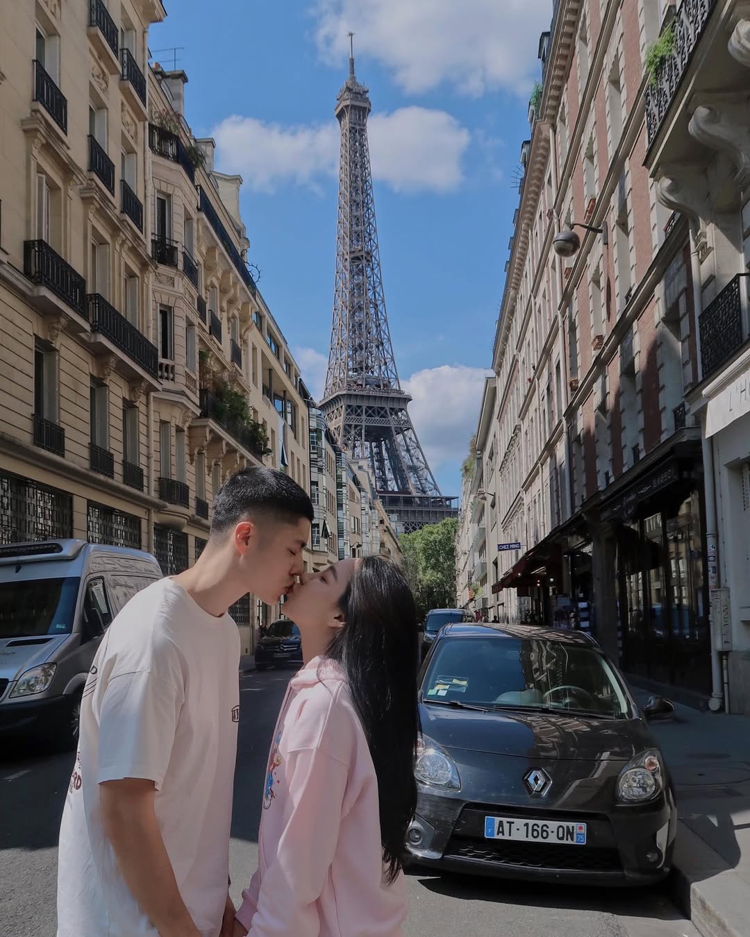 Cuộc sống hiện tại của "Tiểu thư đẹp nhất giới si&ecirc;u gi&agrave;u Trung Quốc" sau tr&ograve;n 16 năm nổi tiếng- Ảnh 8.