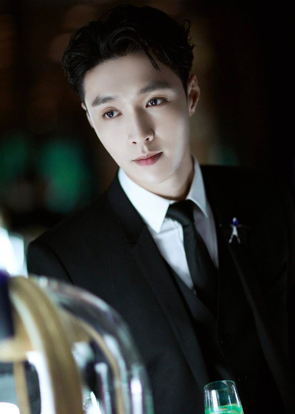 Ca sĩ thuộc bi&ecirc;n chế nh&agrave; h&aacute;t quốc gia bị cấm s&oacute;ng: 1.4 triệu người tranh v&eacute; concert, cả thập kỷ mang danh kẻ phản bội- Ảnh 5.