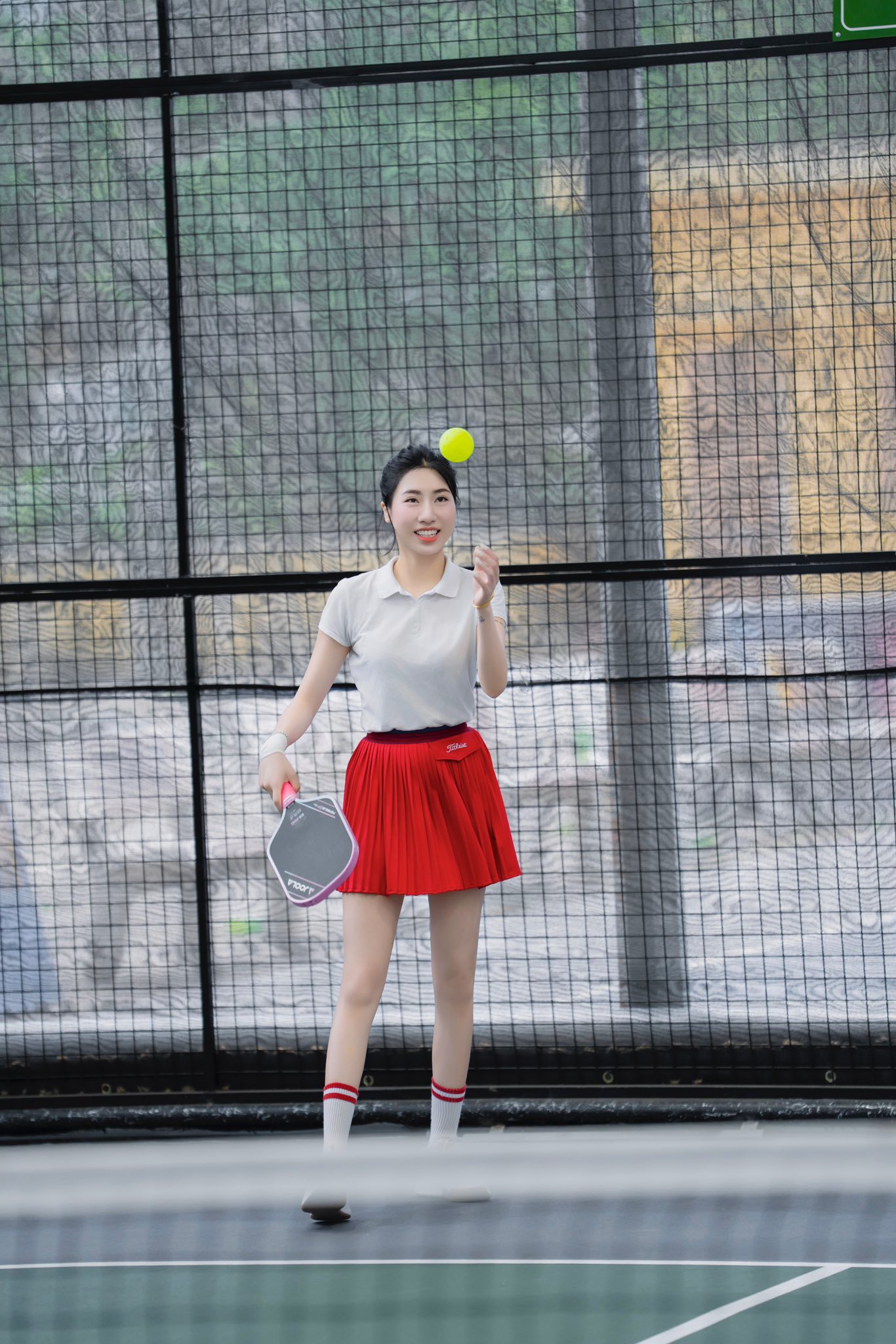 Hotgirl khoe ch&acirc;n d&agrave;i thẳng tắp, nuột n&agrave; nhờ pickleball, ho&aacute; ra l&agrave; em g&aacute;i hot nhất l&agrave;ng b&oacute;ng đ&aacute; từng nhận Ho&agrave; Minzy l&agrave; chị d&acirc;u- Ảnh 3.