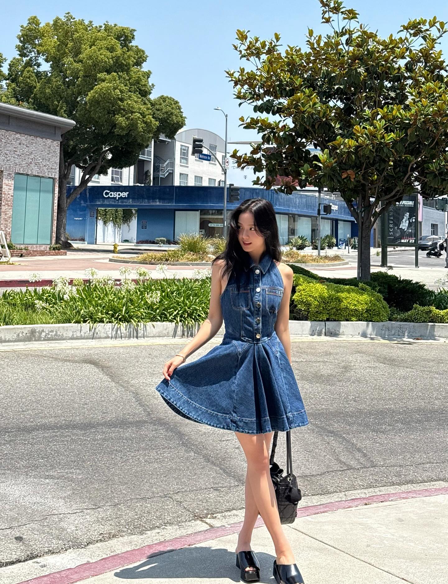 Nữ ch&iacute;nh phim ng&ocirc;n t&igrave;nh cực hot hiện tại: Cao 1m62 nhưng mặc g&igrave; cũng si&ecirc;u đẹp v&agrave; t&ocirc;n d&aacute;ng- Ảnh 10.