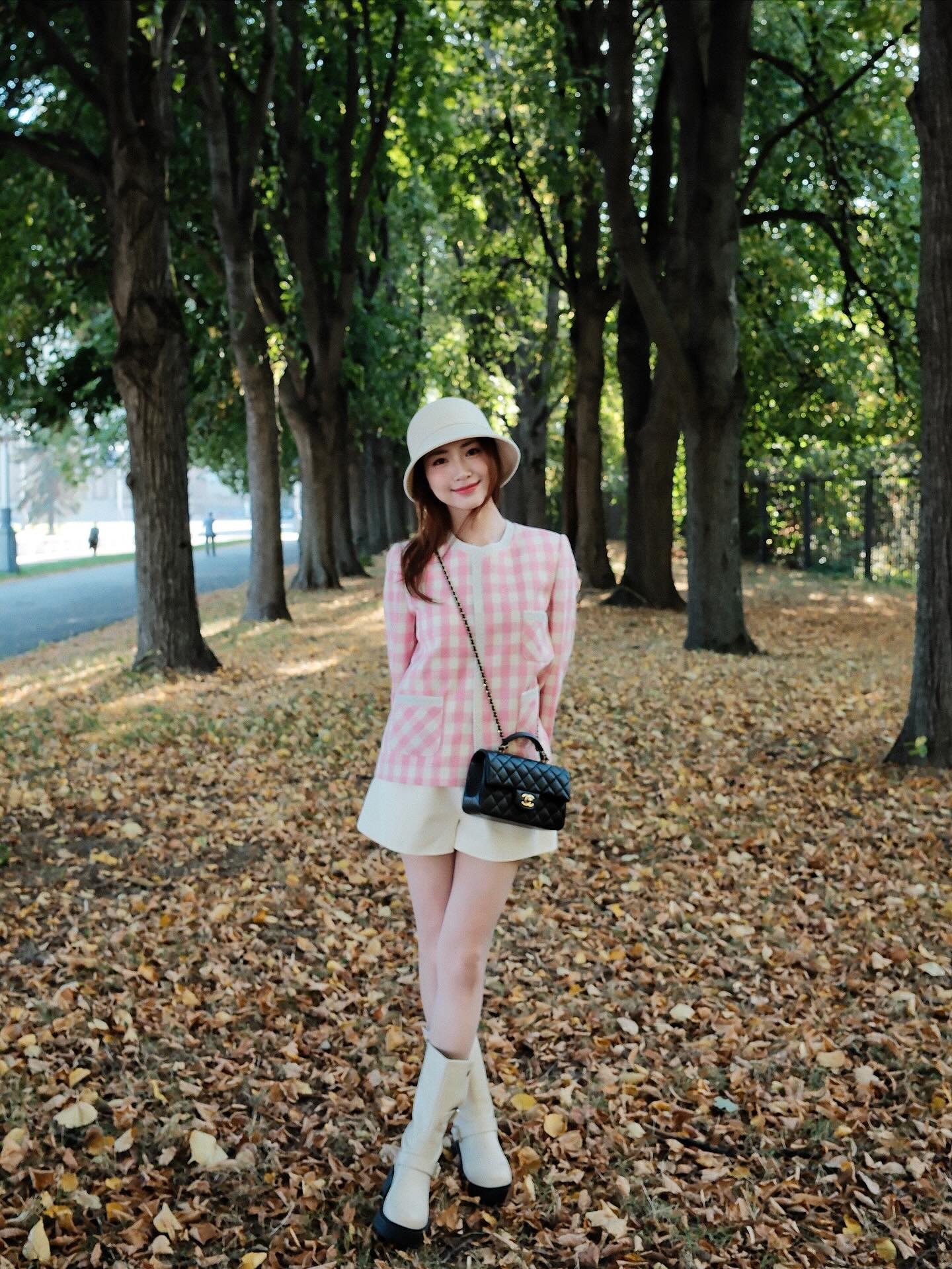 H&ograve;a Minzy đ&uacute;ng l&agrave; "cao thủ" diện đồ s&aacute;ng m&agrave;u, h&egrave; tới ai cũng muốn mặc đẹp như thế n&agrave;y- Ảnh 2.