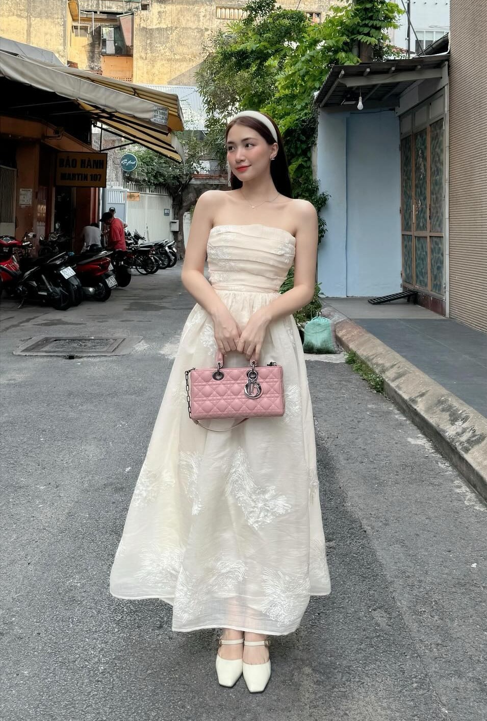 H&ograve;a Minzy đ&uacute;ng l&agrave; "cao thủ" diện đồ s&aacute;ng m&agrave;u, h&egrave; tới ai cũng muốn mặc đẹp như thế n&agrave;y- Ảnh 7.