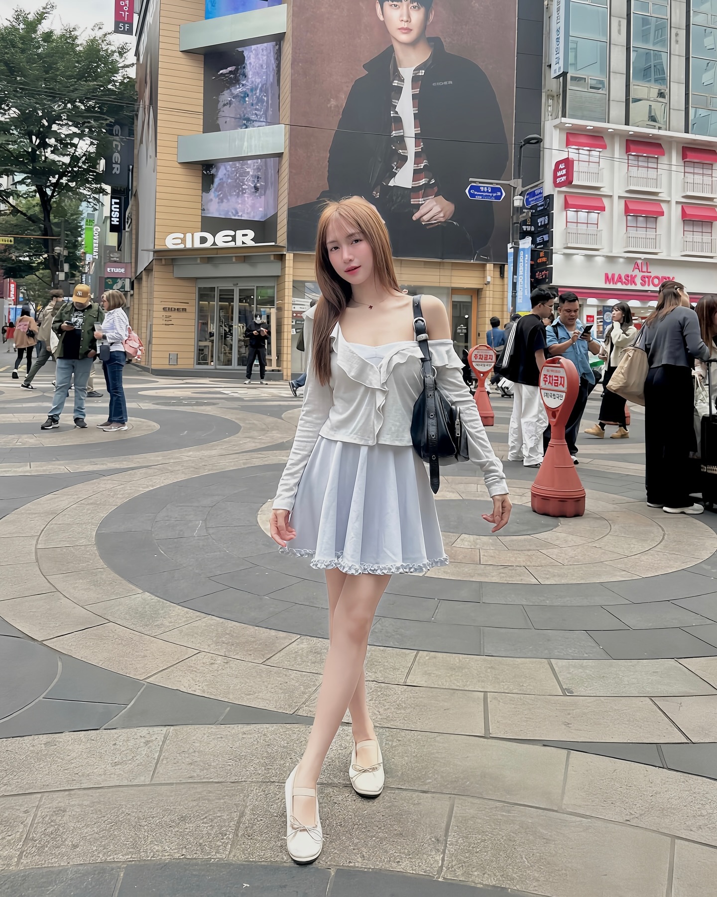 H&ograve;a Minzy đ&uacute;ng l&agrave; "cao thủ" diện đồ s&aacute;ng m&agrave;u, h&egrave; tới ai cũng muốn mặc đẹp như thế n&agrave;y- Ảnh 6.