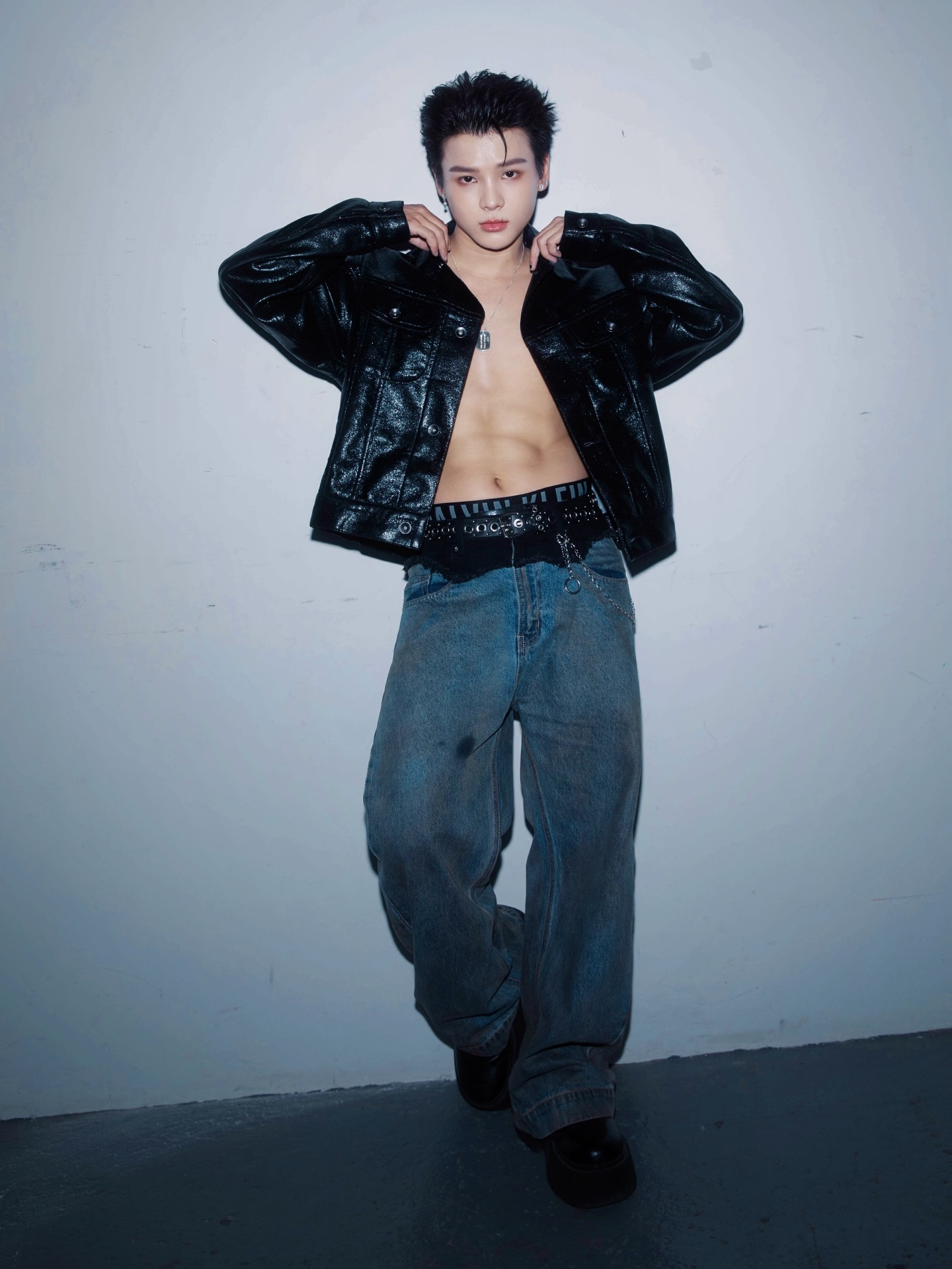 1 Anh Trai bị tấn c&ocirc;ng v&igrave; tin đồn tham gia show Ch&ocirc;ng Gai, bạn th&acirc;n l&ecirc;n tiếng n&oacute;ng- Ảnh 1.