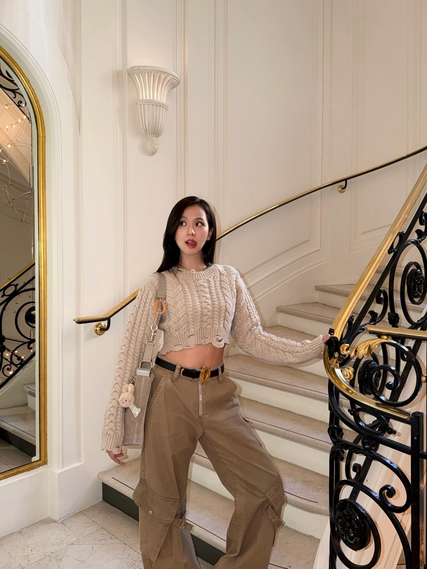 Nữ ch&iacute;nh phim ng&ocirc;n t&igrave;nh cực hot hiện tại: Cao 1m62 nhưng mặc g&igrave; cũng si&ecirc;u đẹp v&agrave; t&ocirc;n d&aacute;ng- Ảnh 1.