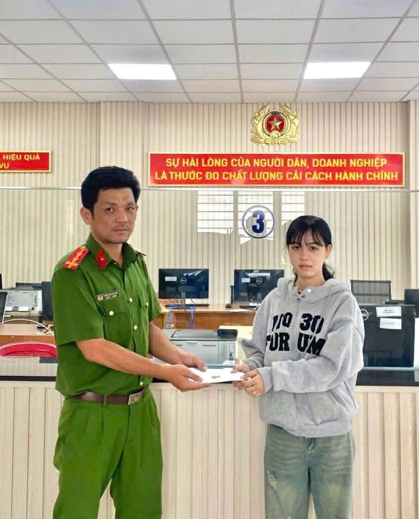 Bắt Kim Th&acirc;n - nghi phạm giật d&acirc;y chuyền của thiếu nữ 17 tuổi ở TPHCM- Ảnh 2.