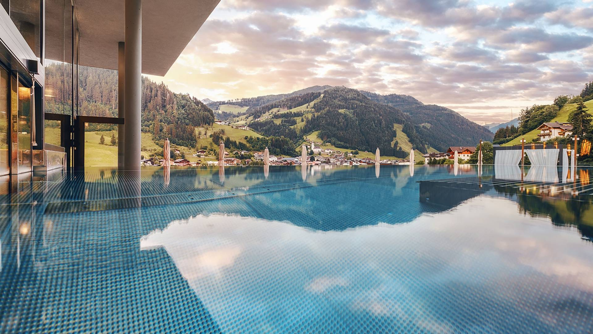 Glowcation: Đi nghỉ để đẹp l&ecirc;n - xu hướng to&agrave;n cầu đang dần thay đổi c&aacute;ch phụ nữ đi du lịch- Ảnh 3.