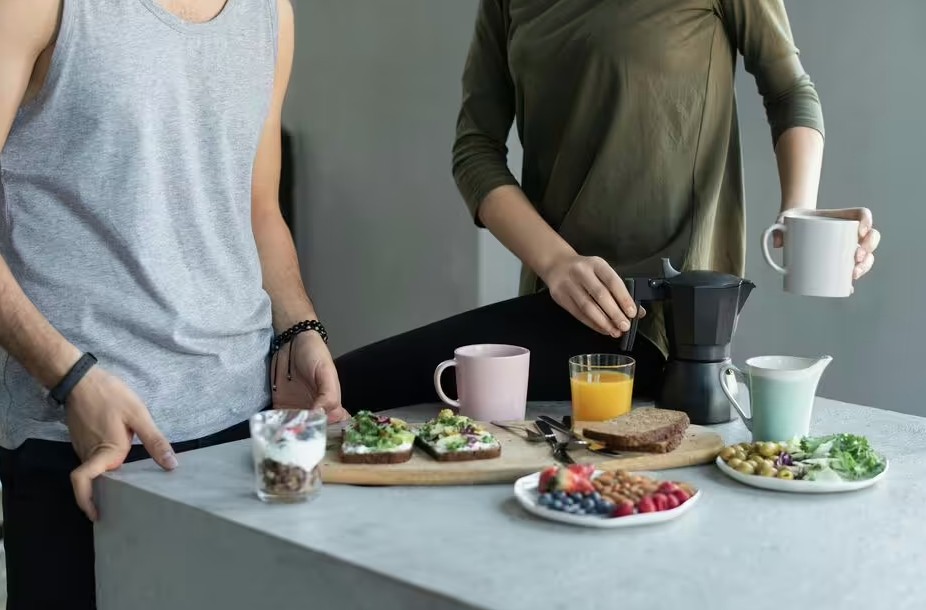 5 th&oacute;i quen cực tốt cho huyết &aacute;p v&agrave; cholesterol: L&agrave;m đ&uacute;ng th&igrave; tim mạch rất "biết ơn"- Ảnh 2.