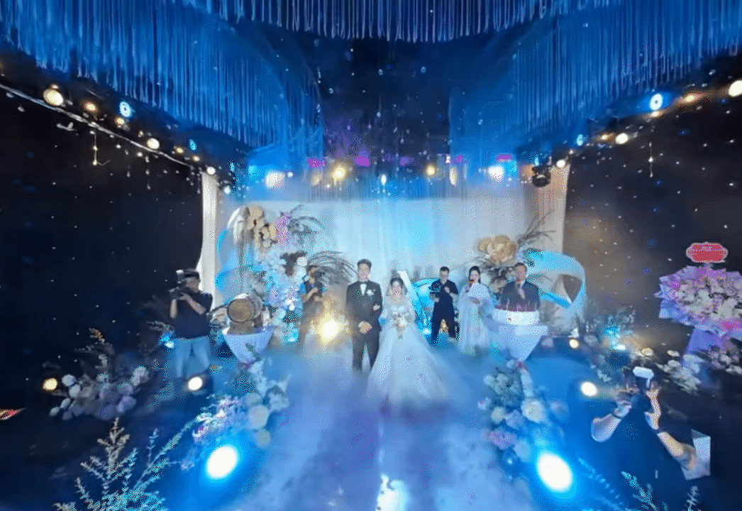 Đ&aacute;m cưới g&acirc;y ch&uacute; &yacute; tại Hải Hậu: Rạp cưới rộng 1.000m2, d&agrave;n xe moto tiền tỷ rước d&acirc;u- Ảnh 2.