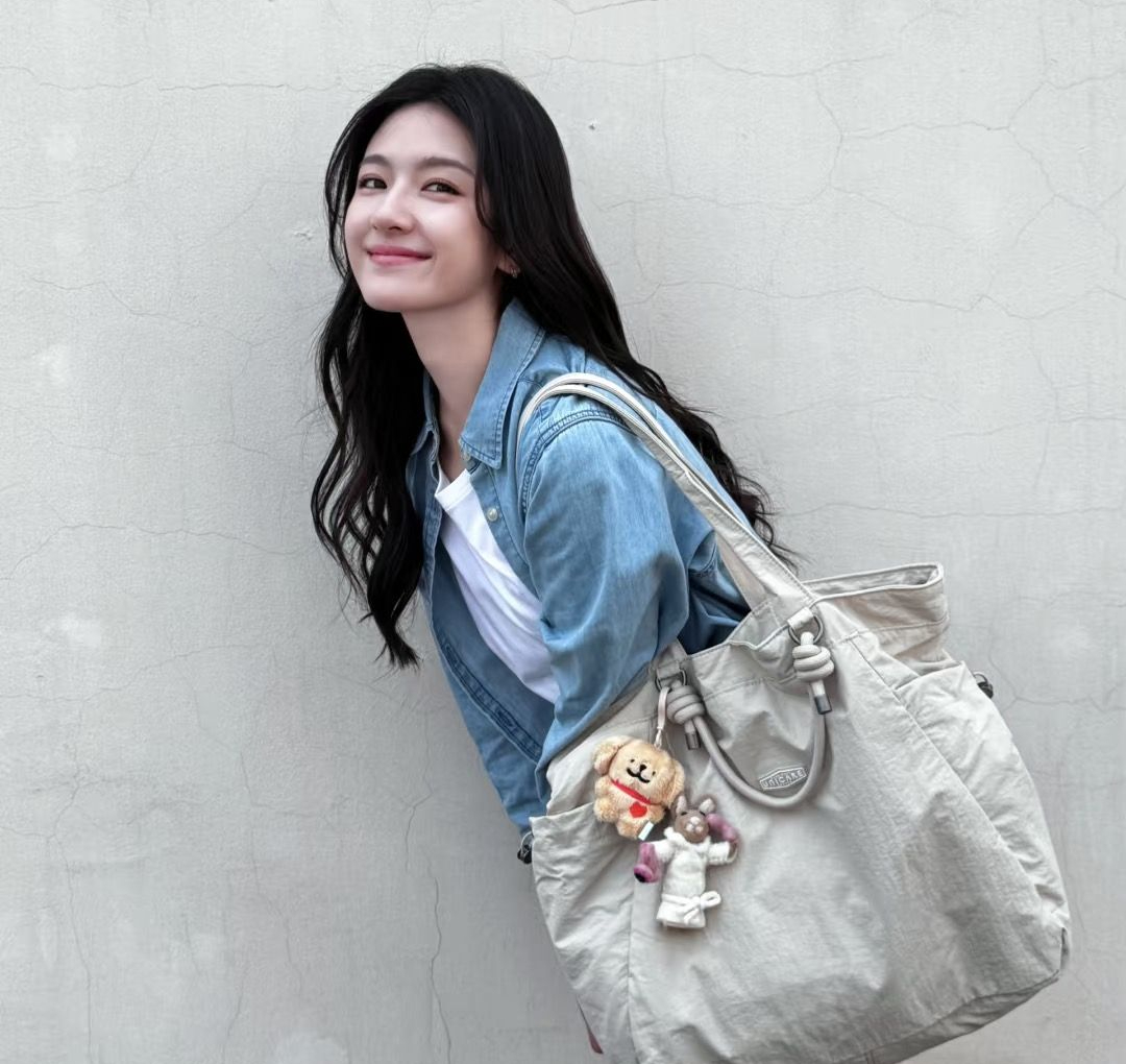 Bức ảnh 23 chiếc nhẫn v&agrave;ng khiến nhiều người tấm tắc: Mua v&agrave;ng bao l&acirc;u cũng chỉ đợi mỗi l&uacute;c n&agrave;y- Ảnh 2.