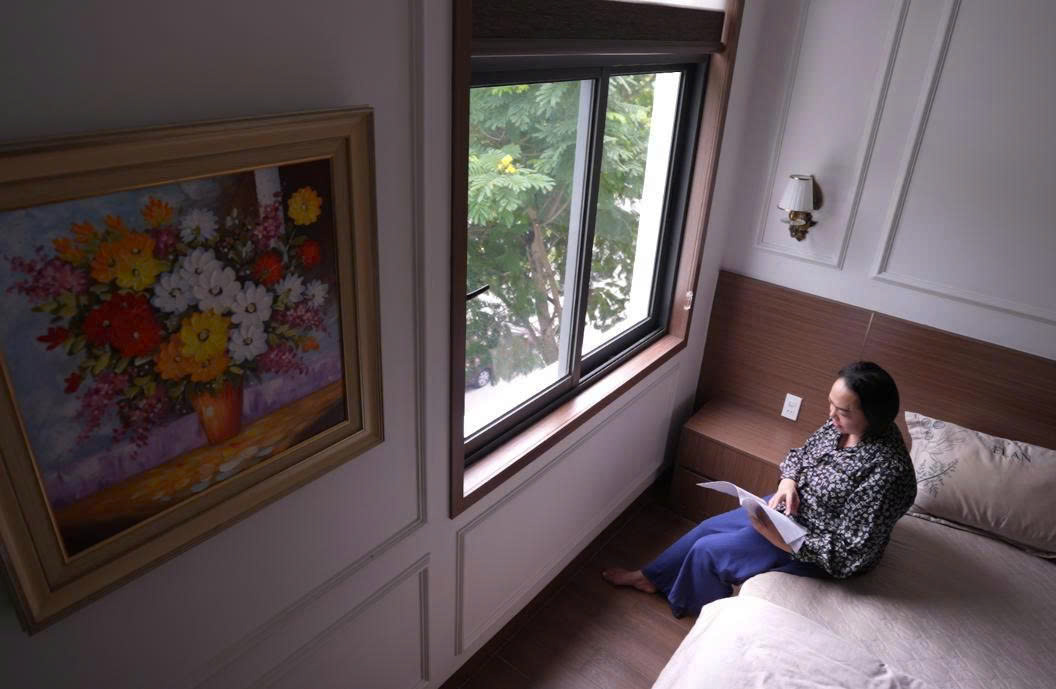 Hạnh ph&uacute;c của người phụ nữ 50 tuổi tưởng phải xin trứng để l&agrave;m mẹ: Sau 20 năm, căn nh&agrave; nhỏ lại vang l&ecirc;n tiếng cười trẻ thơ- Ảnh 2.