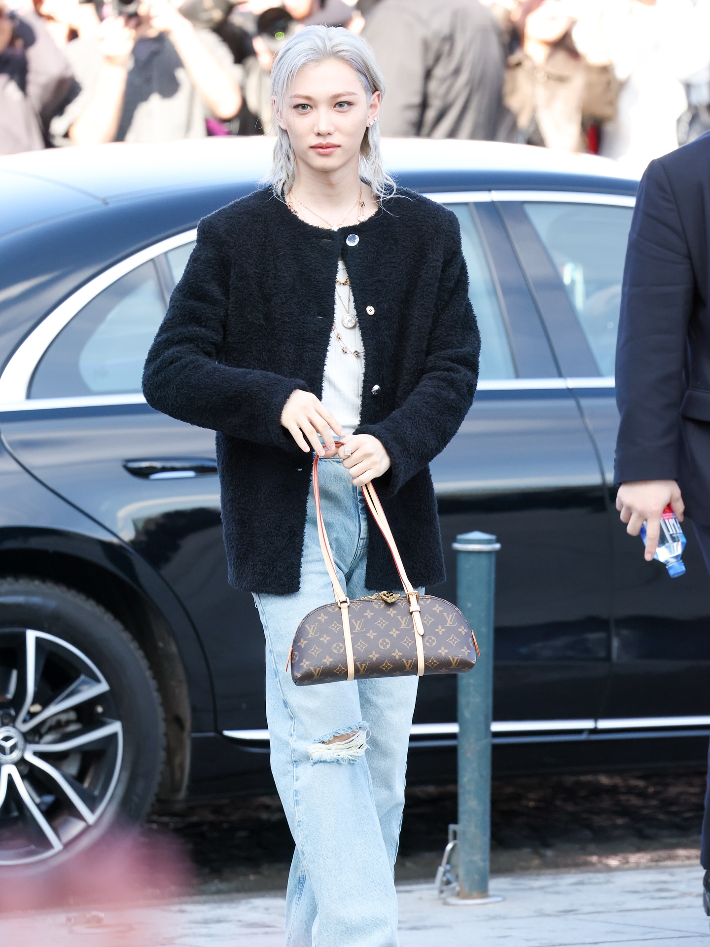 Lisa qu&aacute; an to&agrave;n với gương mặt b&uacute;p b&ecirc;, Lưu Diệc Phi sến kh&ocirc;ng tưởng, d&agrave;n sao hot tề tựu tại show Louis Vuitton- Ảnh 9.