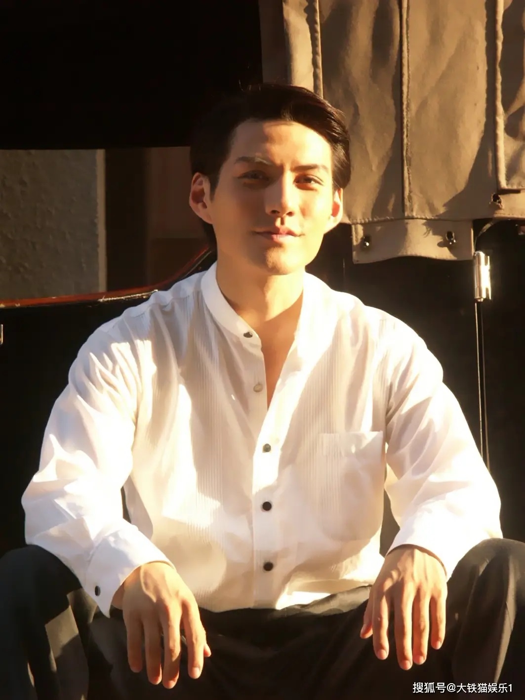 Nh&igrave;n mỹ nam n&agrave;y mới hiểu v&igrave; sao 