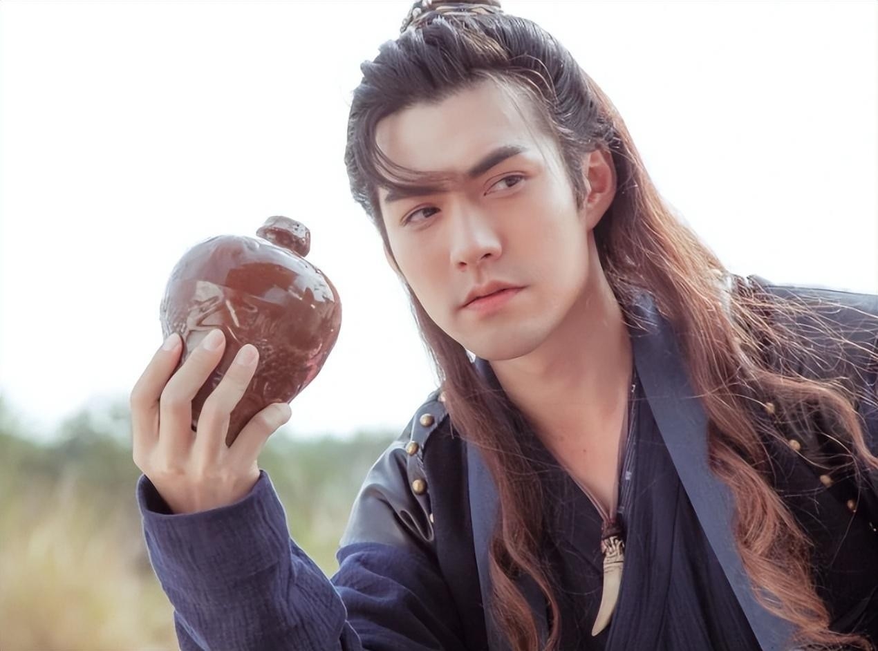 Nh&igrave;n mỹ nam n&agrave;y mới hiểu v&igrave; sao 