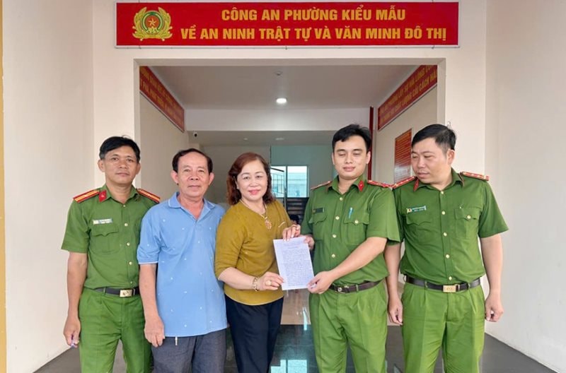 Thanh ni&ecirc;n SN 2005 giao dịch 50 triệu đồng chuyển khoản để đổi lại tiền mặt: C&ocirc;ng an sử dụng c&aacute;c biện ph&aacute;p nghiệp vụ v&agrave;o cuộc truy t&igrave;m- Ảnh 1.