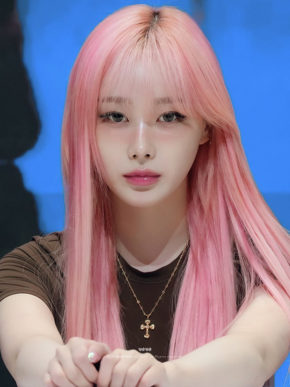 Visual kh&aacute;c lạ của mỹ nh&acirc;n "vịt ho&aacute; thi&ecirc;n nga", đẹp đến mấy cũng chưa vừa l&ograve;ng cư d&acirc;n mạng- Ảnh 8.