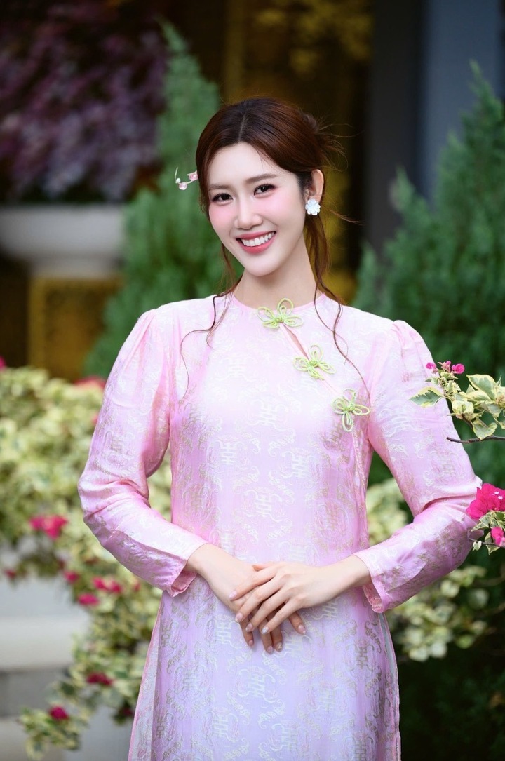 Mỹ nh&acirc;n Việt từng 3 lần trượt hoa hậu lọt đề cử 100 gương mặt đẹp nhất thế giới- Ảnh 3.