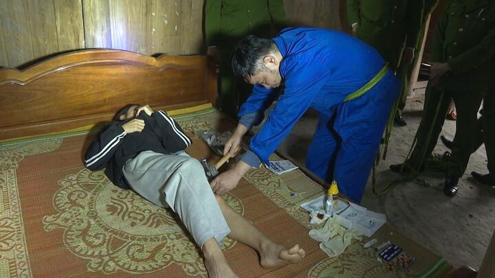 Thực nghiệm điều tra vụ tự đục vỡ xương trục lợi 6 tỷ đồng bảo hiểm- Ảnh 1.