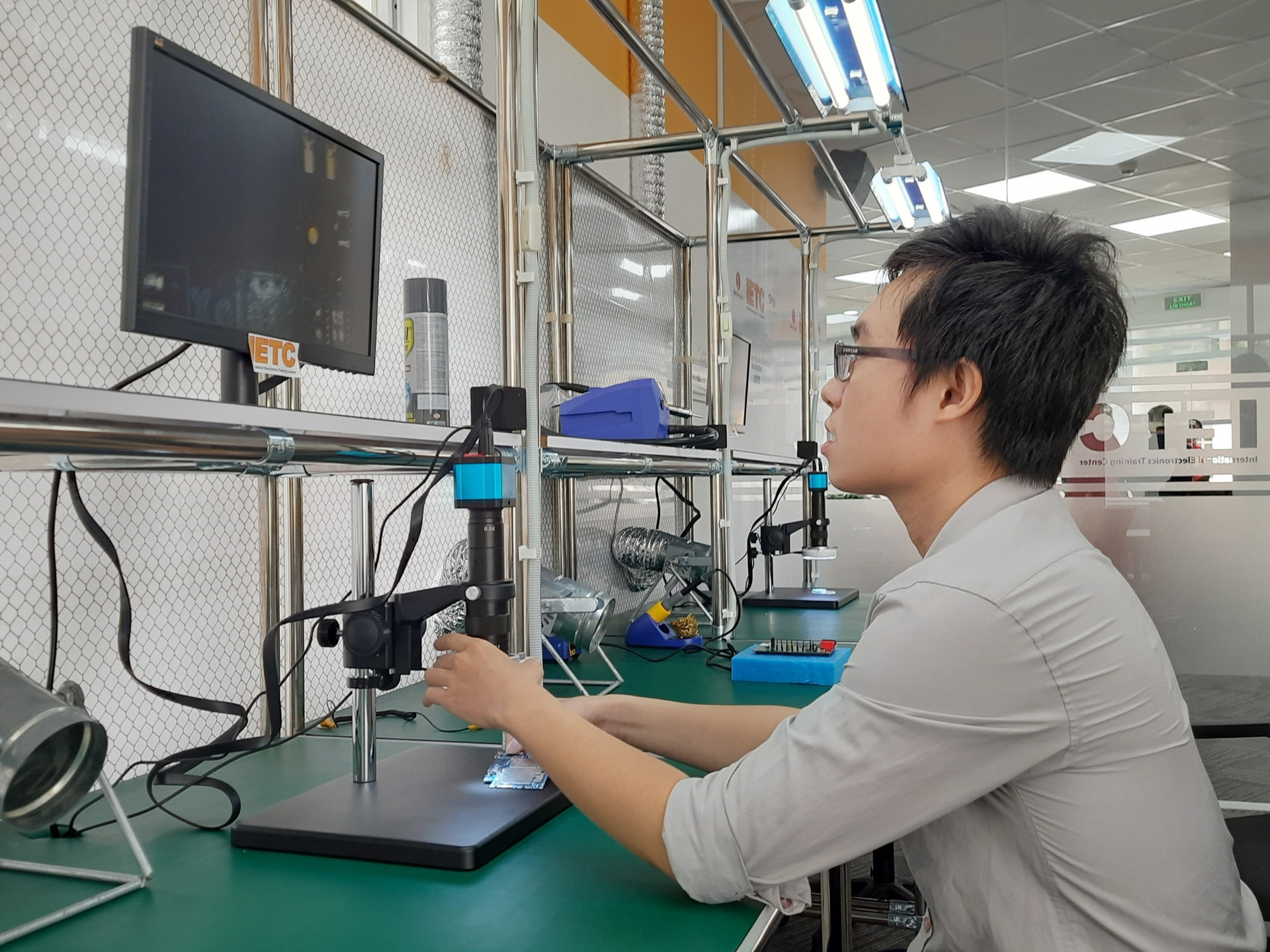 Ng&agrave;nh học lu&ocirc;n kh&aacute;t nh&acirc;n lực tại Việt Nam, cơ hội việc l&agrave;m hấp dẫn với mức lương l&ecirc;n tới 70 triệu đồng/th&aacute;ng- Ảnh 4.